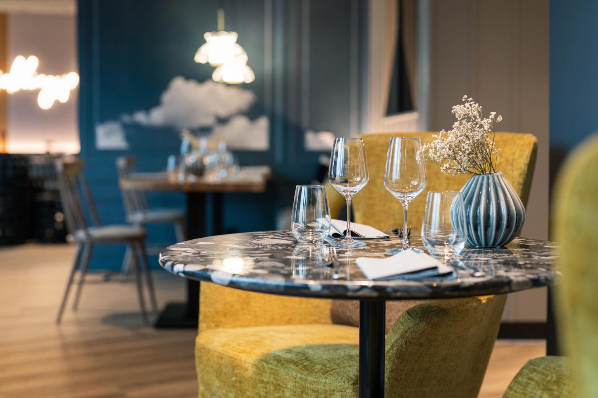 Thoeles Hotel Buecken Екстер'єр фото